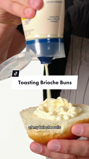 How to Toast Buns in the Oven with Butter and Mayo | Breakfast Sandwich