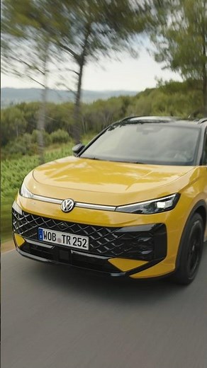Electric. Without plugging in. Our new full hybrid is coming to Golf and T‑Roc soon! 🔋