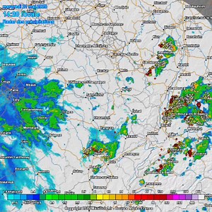 43K views · 174 reactions | ⚠️⚡Prudence ces prochaines heures sur le sud de la région ! Quelques cellules orageuses déjà en cours, mais le plus gros est attendu en fin de journée. ⚠️Le département des Vosges est en vigilance jaune. Mais le risque concerne tout le sud de la région. #Meteo #Lorraine #GrandEst #Orages #Vigilance | Les Neigistes - Météo Lorraine | Facebook