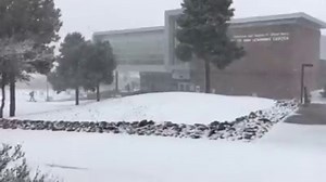 WINTER WONDERLAND! Even Prescott is getting pounded with snow right now! Who's heading up to the high country to enjoy this?! 😍❄ Video courtesy: Embry-Riddle Aeronautical University | FOX 10 Phoenix