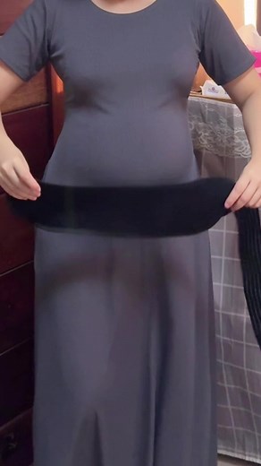 How to properly wear a maternity support belt. #maternitymusthaves #pregnancyessential #pregnancyjourney #babygear #maternitybelt #beltforpregnant #creatorsearchinsights #seo