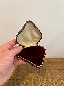 Antique Jewelry Box. Vintage Jewellery Box. Jewellers Display Case for a Bracelet, Old Jewelery Case - Etsy