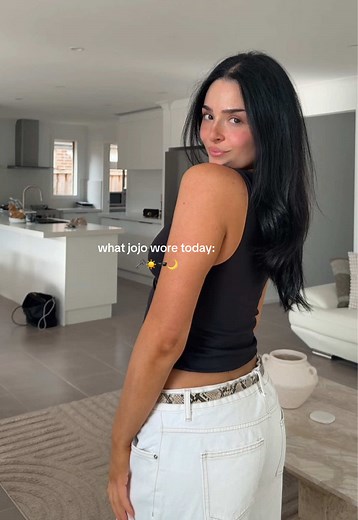 cheeky Christmas Eve ootd 🎄 #christmas #christmaseve #ootd