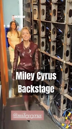 Miley Cyrus Backstage at Jimmy Kimmel Live 😳🔥 | #shorts #mileycyrus