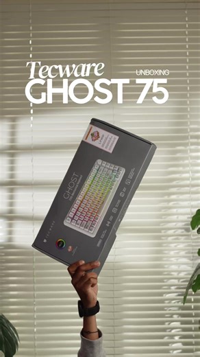 Unboxing keyboard 400rb an terbaik! Layout 75% with rotary knob. Three mode connection. Switch bawaannya enak puoolll dan udah factory lubed. Please welcome Tecware Ghost 75! Cek keranjang di kiri bawah sebelum harganya di goreng🔥 #mechanicalkeyboard #keyboardmechanical #keebtok #tecwareghost75 #tecware