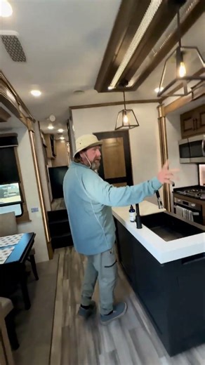 2021 HEARTLAND LANDMARK LM LAFAYETTE