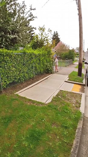 1.1M views · 10K reactions | I don't know how you possibly do that so fast! . . . . . . . #local #localbusiness #localbrand #locksmith #carkeys #dodge #RAM | Locksmith Contact | Facebook