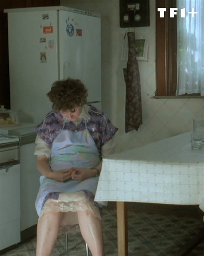 « Marie-Thérèse NE JUREZ PAS ! »🤰 La vie est un long fleuve tranquille, film culte avec Hélène Vincent et Catherine Jacob, est dispo en streaming gratuit sur TF1 👉 https://l.tf1.fr/Wg | TF1