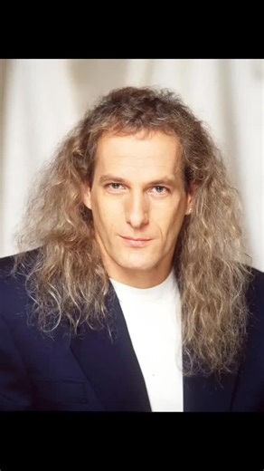 Michael Bolton lost his record deal, drained his savings, and took a night job in a warehouse while recording the vocals for “Soul Provider.” He hid the fact that he was forty thousand dollars in debt, worried Columbia Records would drop him before the album was finished. Audiences later heard power — he was singing through exhaustion and overdue bills. By 1988, Bolton had been turned down for nearly fifteen years. RCA let him go after low sales. His Connecticut home was months behind on payment