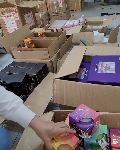 Үлэмж бөөний төв . Хаяг байршил . Барс 1захын арын туслах зам Өргөө142а гэсэн байрны замруугаа харсан 2р корпус #Үлэмж #бөөний төв гэсэн хаягтай байгаа. Борлуулалтын 77756699 80016699. Цагийн хуваарь Даваа-ням 09-19н цаг. @topfans😱😱😱 | Үлэмж бөөний төв