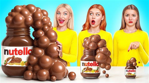 巨大薯片， 迷你巧克力，彩虹糖，大中小板挑战，你能吃几个？