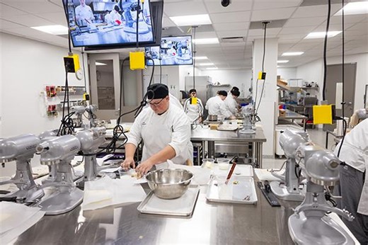 Baking & Pastry Production | Technical Diploma | Fox Valley Technical College