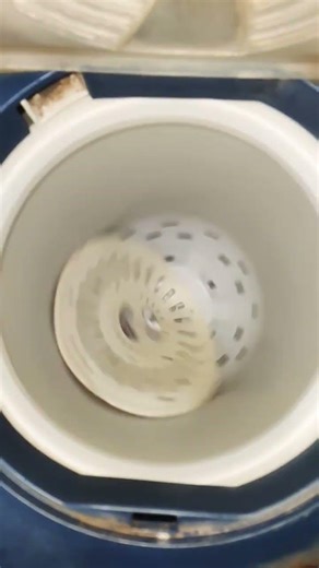 Hotpoint washing machine that's one lop side drum #washingmachine #kipasmurah #kipas #kipasangin