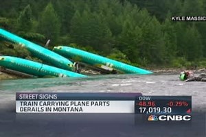Train derailment of Boeing fuselages