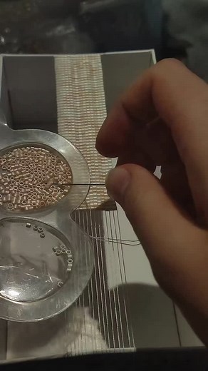 ⚜️this is my era⚜️ on Instagram: "Detailed beaded loom bracelet tutorial🦪 #tutorial #beadwork #beads #_victorianism_ #pinterest #diy #aesthetic #vintagestyle #creativity #create #creative #recommendations #vintage #bracelet #braceletmaking #bracelettutorial #beadedloombracelet #beadedbraceletmaking #beadedbracelet #vintegestyle #instagram #браслет #браслетыназаказ #браслетручнойработы #браслетнастанке #бісероплетіння #браслетзбісеруукраїна #браслетзбісеру #туторіал #бісероплетінняназамовлення"