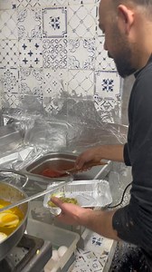 131K views · 685 reactions | #elbey_by_khachnaoui_depuis_2018 #sandwich #restaurantes #Tunis #foodlover #food #fastfood #Plat #tripolilibya #alger #QatarFoodies #dubai | Sandwich El Bey | Facebook