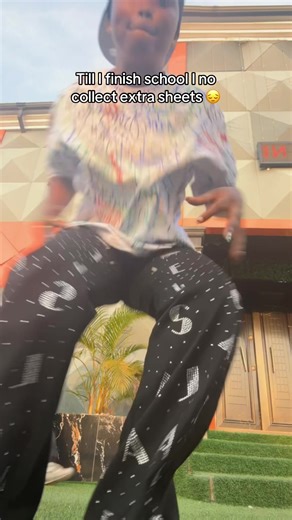 Celebrating School Sign-Out Day with Joyful Memories