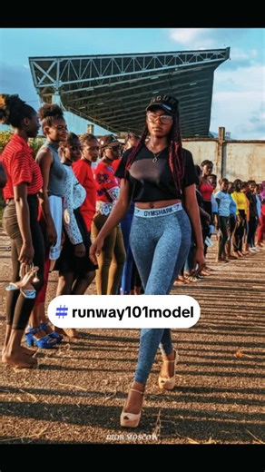 💃Runway ready, one step at a time. Practice makes perfect! 💫 #modeltraining #modelwalk #training #fyp #runway101model #model #Runwaymodel
