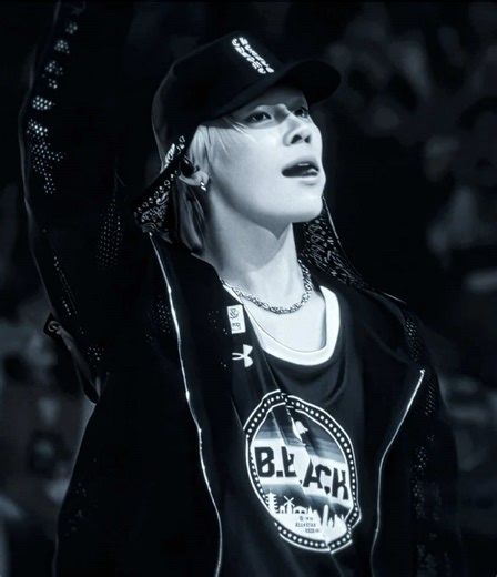 nikilas? wenki? what is this duo✌️@lay was in the back of my head while making this :3 - more engenes and lunés on boo! #enhypen #andteam #andteam_nicholas #ni_ki #booapp engene luné kpop jpop nicholas wang ni-ki nishimura riki &team enhypen edit