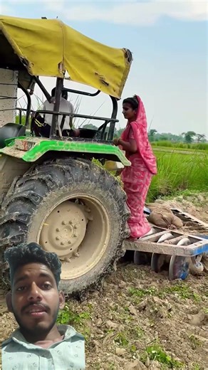 Ladies Drive Tractor 😱 | वीडियो देखकर आप भी चौंक जाएंगे 😱 | #महिला #शोर्ट्स #वायरल #वीडियो #trending