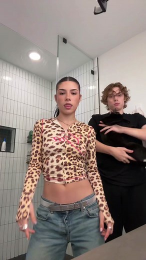 Fernanda (@ferchuuiiiuu)’s video of fernanda