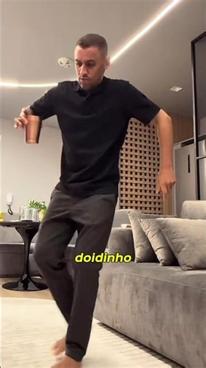 Wesley Alemão's wife put a tracking device on him lol