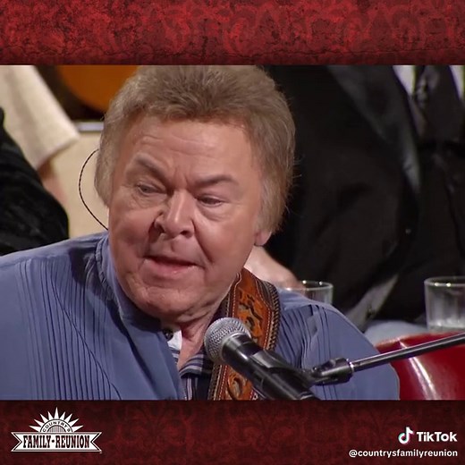 Roy Clark & Buck Trent: Ghost Riders in the Sky Instrumental Performance