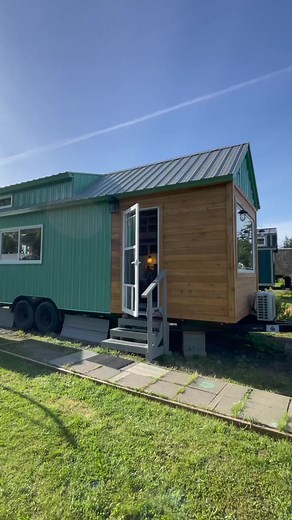 65K views · 1.7K reactions | Tiny home goals! My favorite part of this home just might be the large windows throughout to soak in the views and all of the natural light! #tinyhousenation #tinyhometours #tinyliving #minimalist #tinyhome #tinyhouse | Tiny Home Tours | Facebook