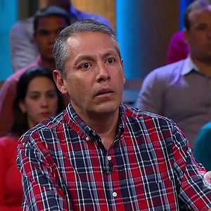 La Dra. Ana Maria Polo pone en su lugar a un hombre que quiere quedarse con su hija y deportar a la madre de la pequeña. Mira más: http://tlmdo.co/2qGeW7T | Caso Cerrado - Telemundo