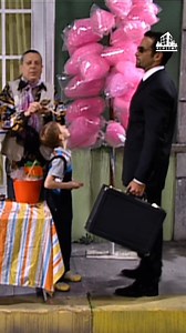 1.4M views · 10K reactions | Lorena y Frankie Rivers nos muestran cómo se ve la rebeldía 來 #Vecinos, los capítulos completos están en ViX ➡️ https://bit.ly/3WLXNJa #MuyChistoso #EnViX #ViX #ViXPromo #emprendimiento #exito #negocios #algodóndeazúcar #comedia #diversión #humormexicano #humor #risas #Clippeo | Univision | Facebook