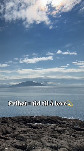 Frihet ser forskjellig ut for oss alle – min handler om tid 💫 Frihet for meg handler ikke om fancy biler eller luksus✨ Det handler om å kunne velge – og slippe å kjenne på stresset i magen hver måned. Businessen min gir meg følelsen av kontroll og mening. Jeg bygger muligheter – ikke bare inntekt💚 Hva betyr frihet for deg akkurat nå? #bestemormedplan #powteam #økonomiskfrihet #foreverlifestyle #drømmerblirplaner | Evy Eriksen