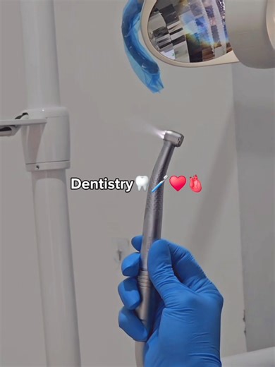 مين حكى إنو كرسي طبيب الأسنان ممل؟ مع هيدا المحرك، رح نوصّل لابتسامة أحلامك بأقصى سرعة! 😂💨 ​عندك تحويل؟ أو حابب تبدأ علاج جديد؟ لا تشحط مفرام! 🏁 اتصل فينا اليوم واحجز موعدك لتبدأ رحلتك معنا. 🤍 استخدم كود SC26 واحصل على خصم 10%🦷🤍 With @dr.hadil.khalafallah . . #ForYou #fyp #dentist #smile #whitingteeth