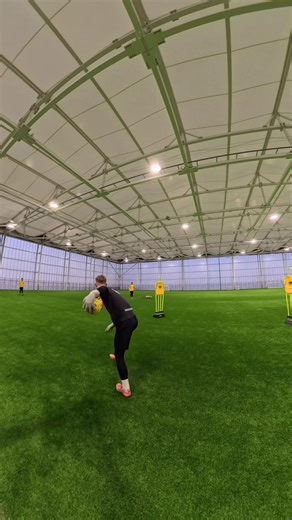 Ultimate Goalkeeper Saves Compilation 💥