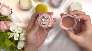 Velvet Ring Storage Box with Detachable Lid Wedding Ring Holder Engagement Gift Ring Box 3 Slots Valentine's Day Gift (Kelly Green)