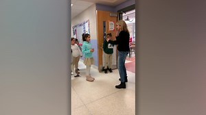 Students Greet Deaf Teacher With Sign Language Everyday Happily TV
