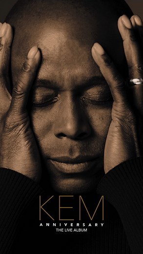 🔥ANNIVERSARY - THE LIVE ALBUM is out today!!! 🔥 I hope you love it as much as I do! ❤️🙏🏿 #AnniversaryTheLiveAlbum 📀 #ReleaseDay #ShareMyLife 📚 #hardcover #audiobook Both available at MusicByKEM.com 🔗 in bio #kem #kemistry #kemunity #livealbum #kemlivealbum #sharemylife #bestseller #blackart #motownrecords #motown | Kem