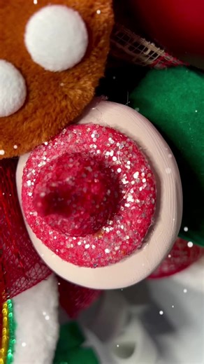 Gingerbread Traditional Wreath @lisabwreathdecor.etsy.com #fyp #ginger #traditional #wreaths #christmas