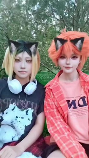 研磨一直在手忙脚乱努力跟上节奏……日向：@風璃不是凤梨（to签限粉） #cos #排球少年 #研日#孤爪研磨 #日向翔阳