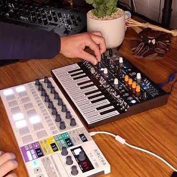 Having some fun with the Arturia Beatstep Pro & Microfreak