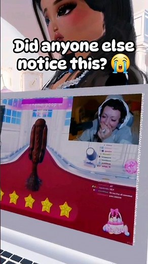 Did anyone else notice this in dti? #roblox #dti #dresstoimpress #shorts #shortsviral #robloxshorts