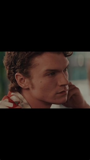 #HOLLANOV ilya thought shane was going to say he was engaged to rose in 2017 #heatedrivalry #ilyarozanov #shanehollander #fyp