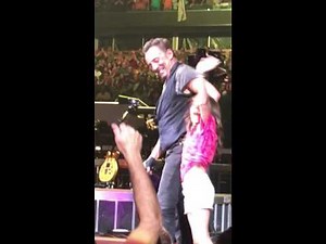 Bruce Springsteen Chicago Waitin On A Sunny Day 8/28/16