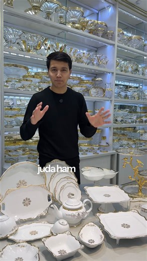 CHINNI HOME on Instagram: "✨ CHINNI HOME — yangi kelgan posudalar ✨ Yangi tushum! Zamonaviy dizayn va sifatli posudalar endi bizda. Bu video oddiy emas 😉 Yangi kelgan posudalarni ko‘rsatdik — uy uchun ham, sovg‘a uchun ham juda mos. 🍽 Nafis dizayn 🍽 Sifatli material 🍽 Kundalik va bayram uchun ideal Agar sizga qaysidir posuda yoqib qolsa — 💬 izohlarda “amaki” deb yozing, biz siz bilan bog‘lanamiz 👌 🏪 Ulgurji va dona savdo mavjud 🚚 O‘zbekiston bo‘ylab yetkazib beramiz 📍 Manzil: Abu Saxi C