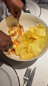 Ous estrellats amb gambas al ajillo a Madrid