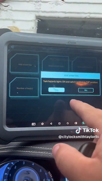 Master the Art: Programming a 2014 Chrysler 300 Push-to-Start! #automotivelocksmith #locksmith #chrysler300