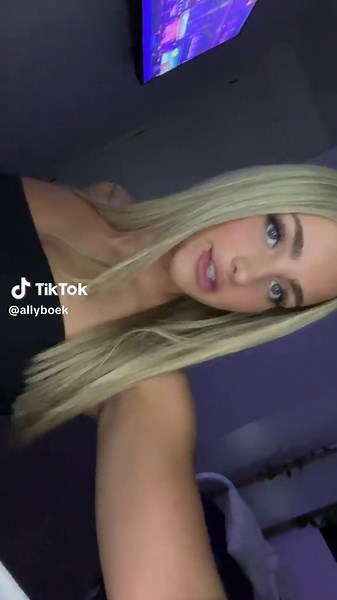 allyboek (@allyboek)’s videos with original sound - allyboek