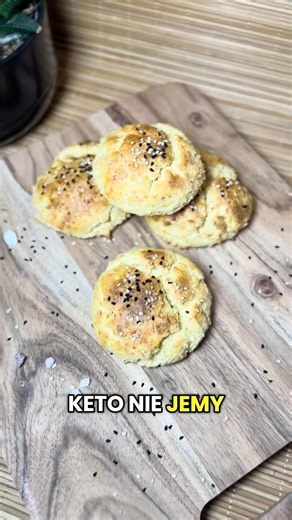 Przepis na KETO Bułki | Proste i szybkie pieczywo 🥖 #shorts