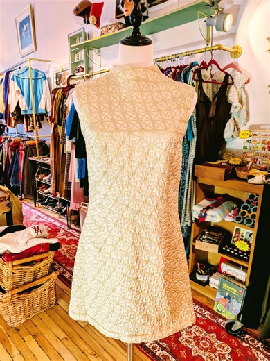 Magnificent 1960s Golden Mini Dress - Size S/M - Gogo Girl Mod Retro 60's - Etsy