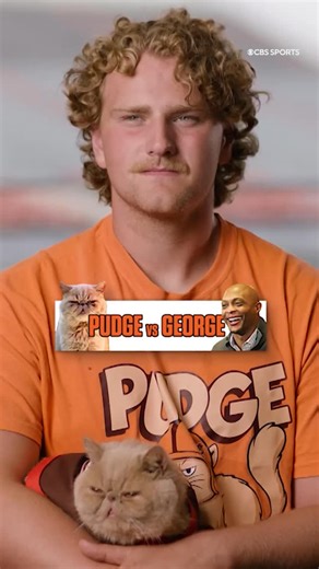 We had to see who was bigger on Bowling Green’s campus: Pudge the Cat or head coach Eddie George 😅 | CBS Sports College Football