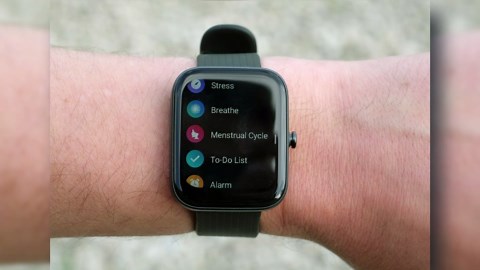 Here is the list of 5 best fitness trackers advised by experts in 2025